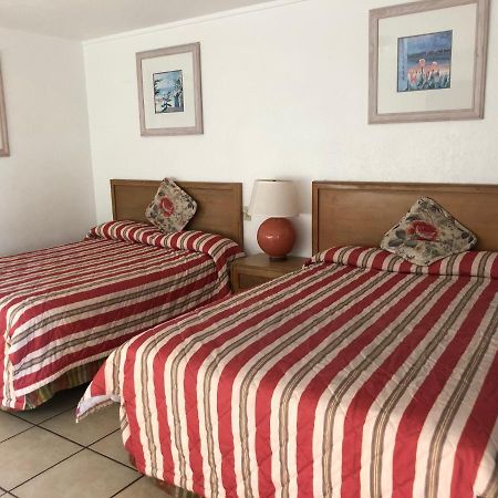 Economy Suites Cypress Gardens Ngoại thất bức ảnh